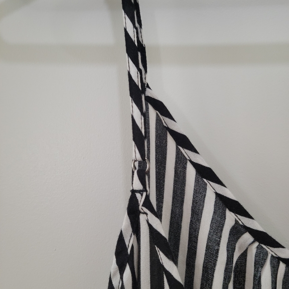 Billabong Black and White Striped Maxi Dress size small - Picture 7 of 9